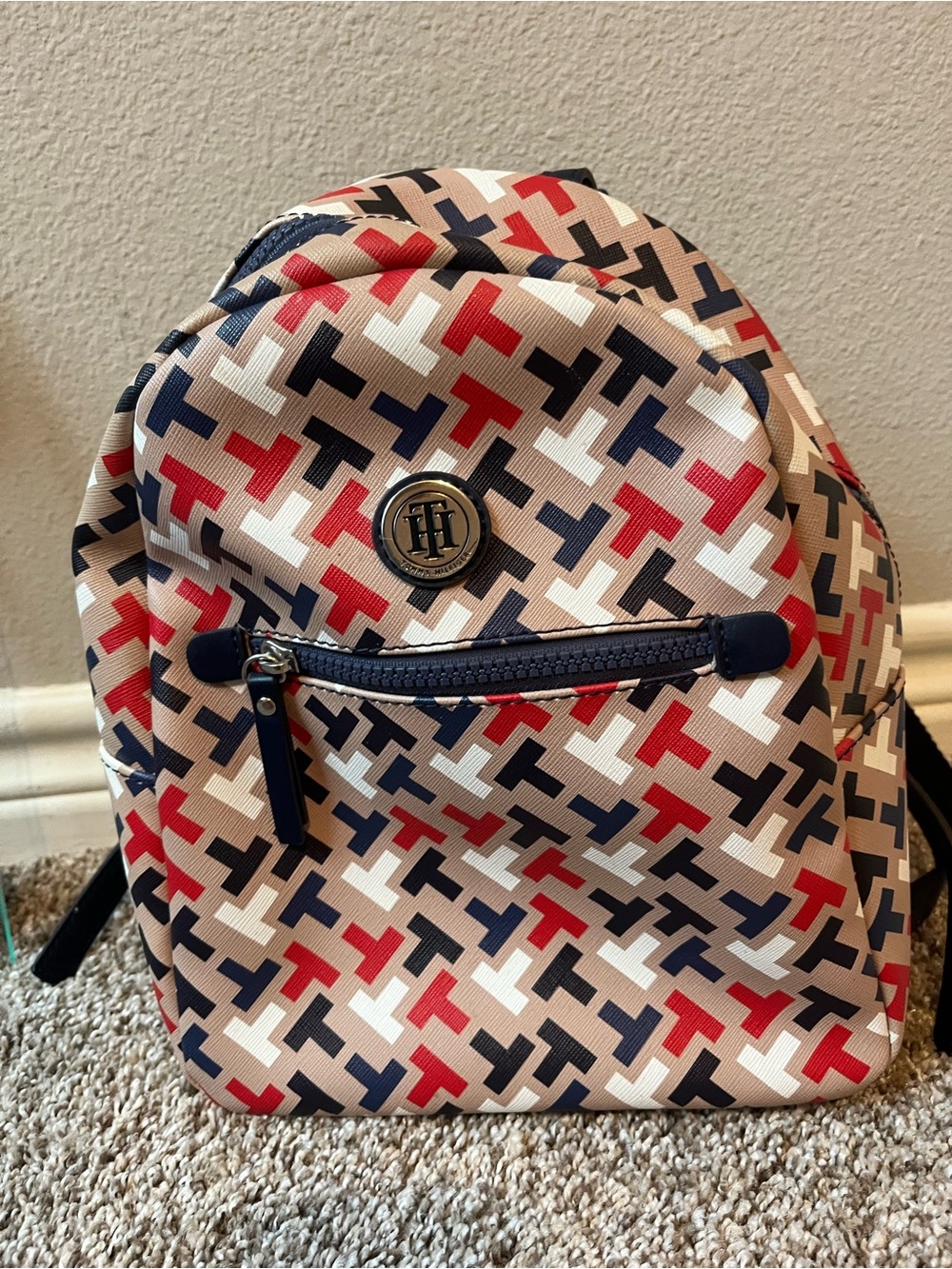 Tommy Hilfiger Beige Backpack with Red, Navy & Cream Logo Pattern - Picture 6 of 8